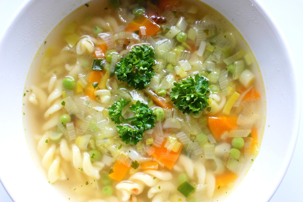 C Mo Hacer Una Deliciosa Sopa R Pida De Verduras Con Pasta Comedera