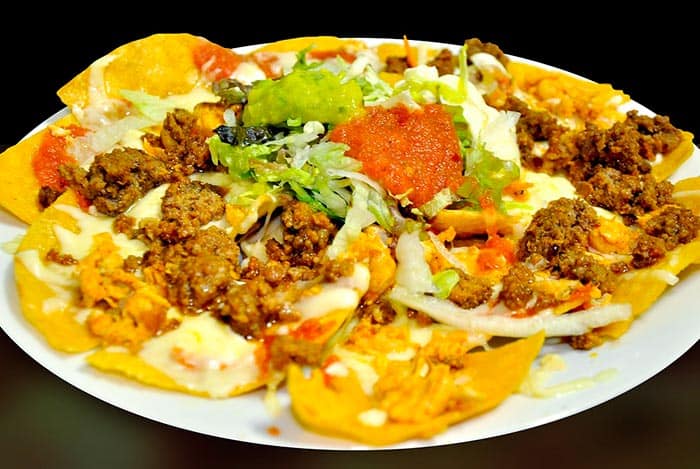 Receta Fácil De Nachos Mexicanos - Comedera.Com