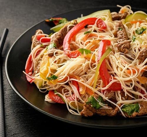 Cómo hacer fideos chinos con verduras y carne - Comedera - Recetas