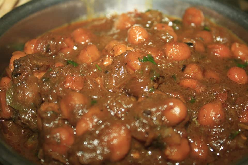 Cómo hacer frijoles charros tradicionales - Comedera - Recetas, tips y  consejos para comer mejor.