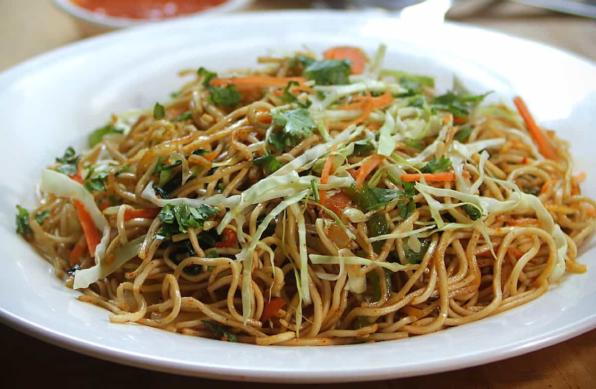 Cómo preparar chow mein con pollo - Comedera - Recetas, tips y consejos  para comer mejor.