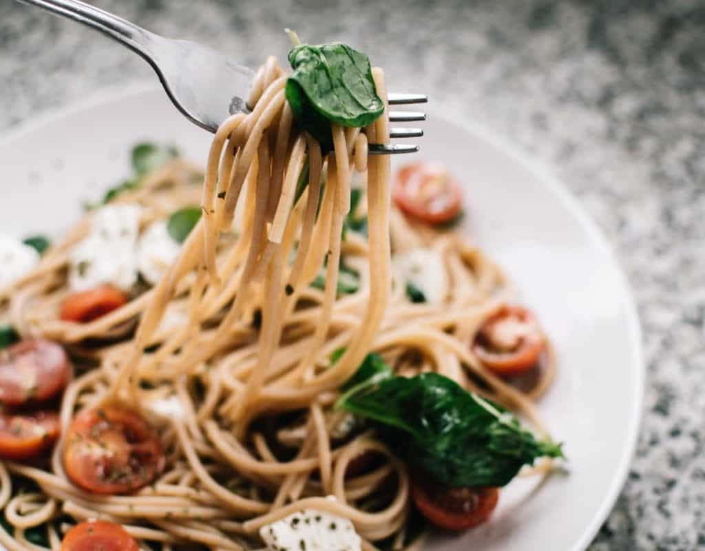 6 deliciosas recetas con espaguetis y 7 salsas para acompañar - Comedera -  Recetas, tips y consejos para comer mejor.