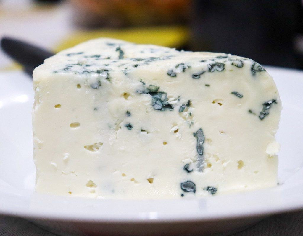 Aderezo de queso azul, receta casera - Comedera - Recetas, tips y consejos  para comer mejor.