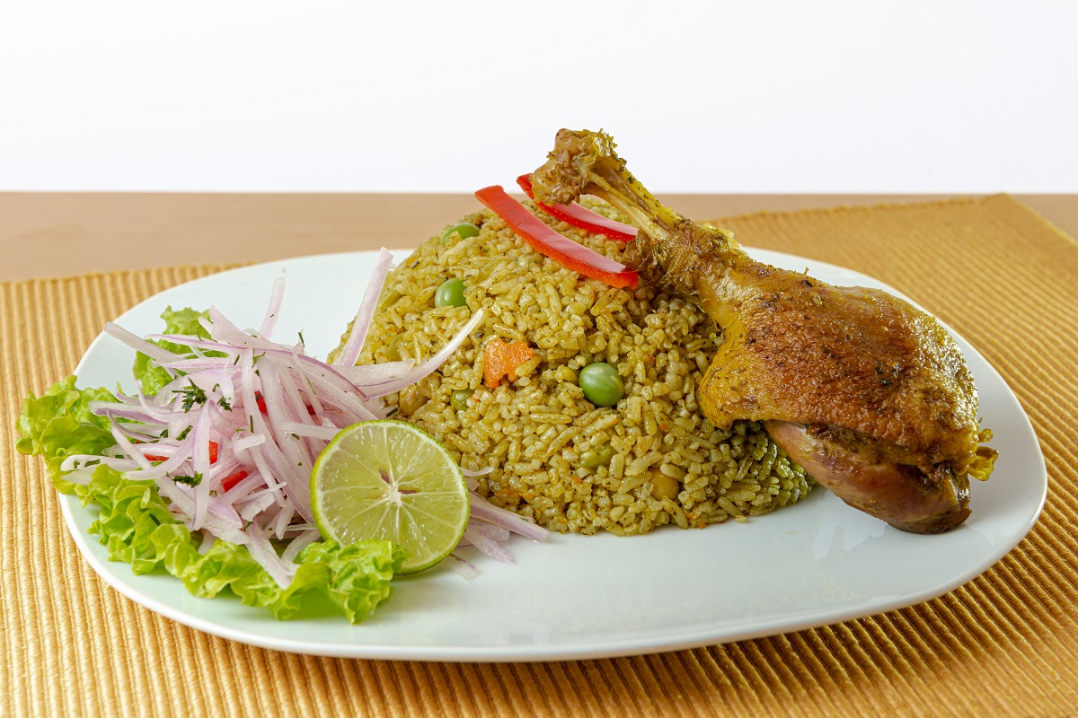 Receta de arroz con pato peruano - Comedera - Recetas, tips y consejos para  comer mejor.