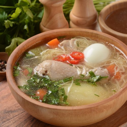 Haz sopa de pollo peruana - Comedera - Recetas, tips y consejos para comer  mejor.