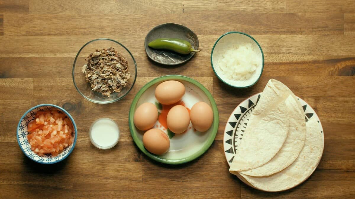 Receta de machaca con huevo - Comedera - Recetas, tips y consejos para  comer mejor.