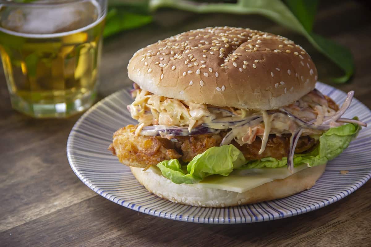 Hamburguesa De Pollo Frito Receta Irresistible Comedera