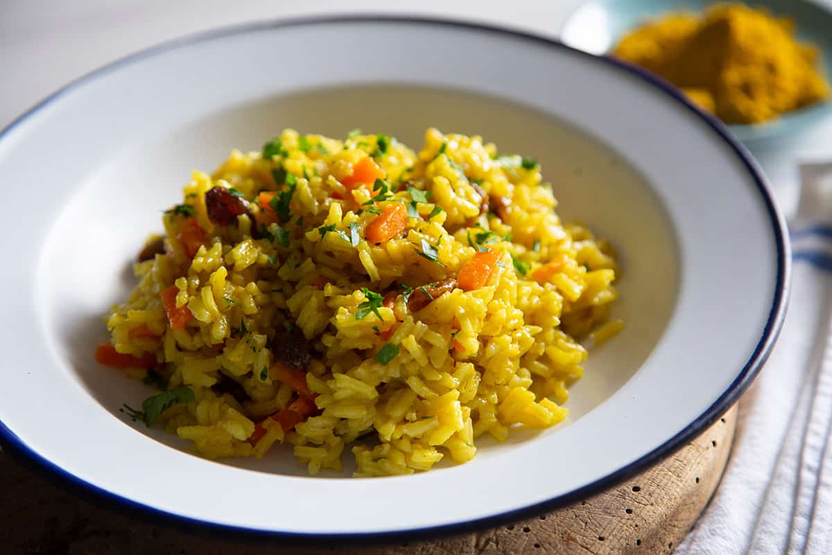 Receta de arroz al curry - Comedera - Recetas, tips y consejos para comer  mejor.