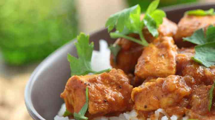pollo tikka masala con arroz blanco