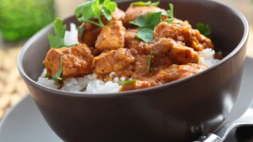 pollo tikka masala con arroz blanco