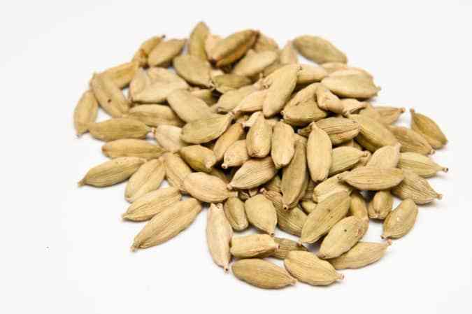 semillas de cardamomo