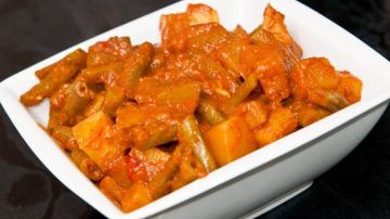 curry vegetariano de vainitas con papas