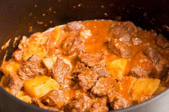 carne guisada casi lista