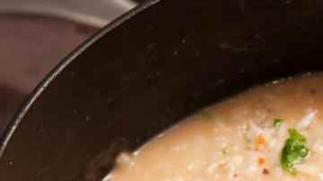 olla arroz con camarones