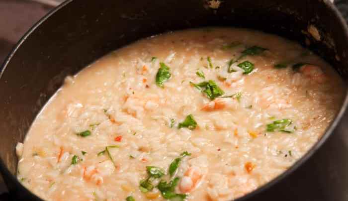 olla arroz con camarones