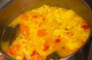 olla arroz caldoso con pollo