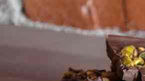 barras-de-chocolate-casero-con-frutos-secos-sal-marina