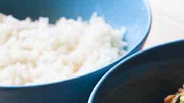 curry de lentejas y calabaza con yogurt