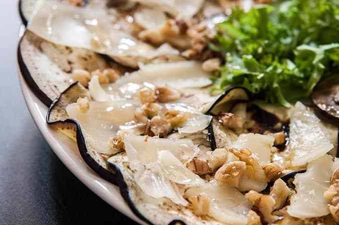 preparacion carpacio de berenjenas