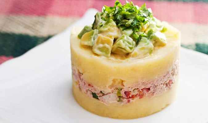 causa rellena de atun causa rellena de atun