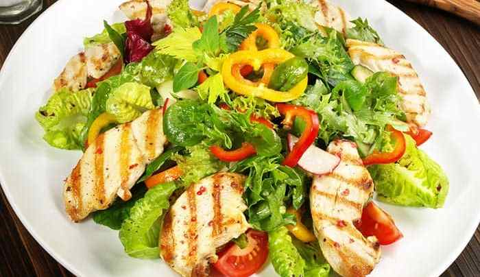 ensalada de pollo