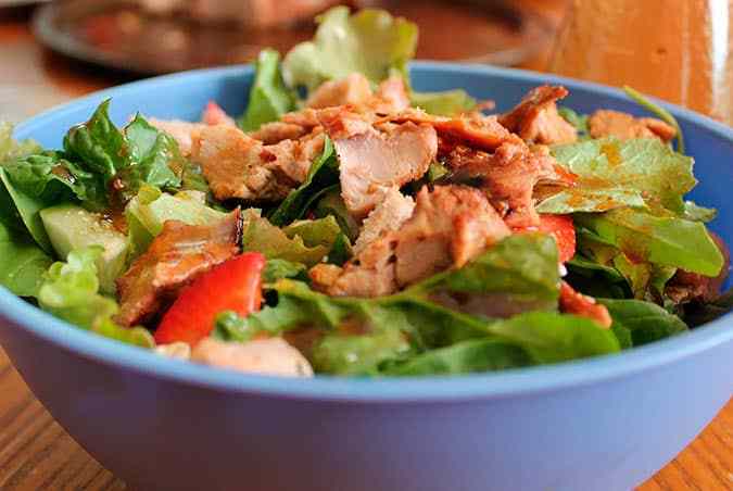 saludable ensalada de pollo