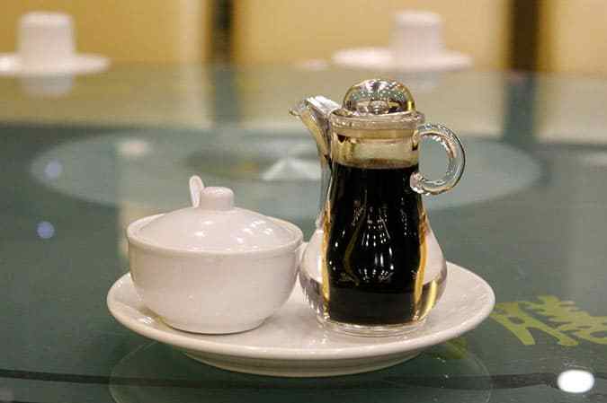 La salsa de soya no es igual que la salsa Worcestershire