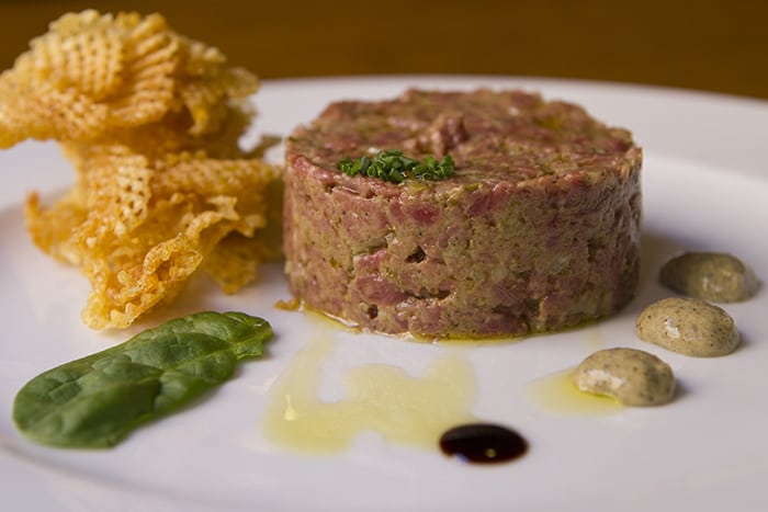 Steak tartar con mostaza de trufa_Muñagorri