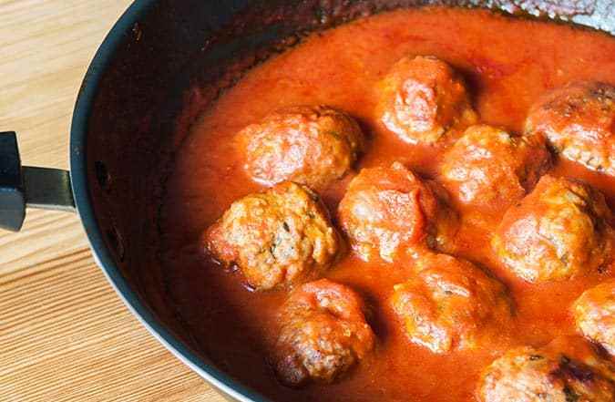 como hacer albondigas en salsa