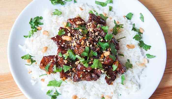 cerdo con miel soja y mani