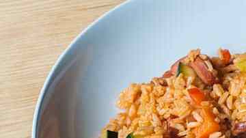 receta rapida arroz guisado calabacin salchichas
