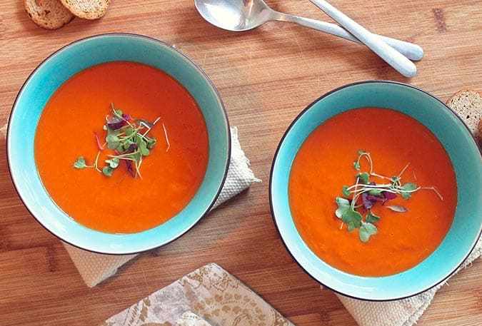 como hacer sopa de tomate casera