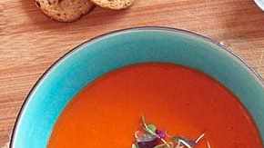 como hacer sopa de tomate casera