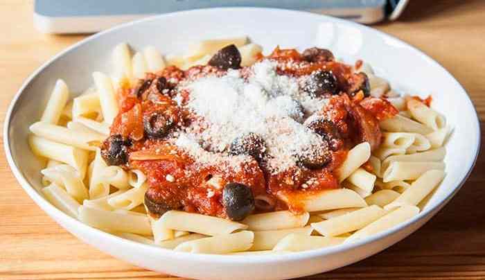 pasta puttanesca