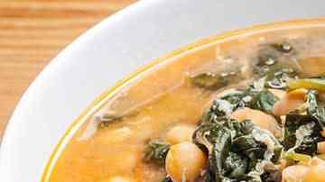 potaje de garbanzos con espinacas