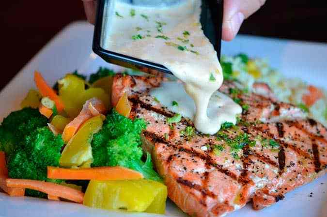 salmon al horno con patatas receta