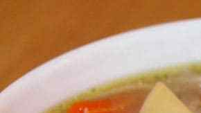 sopa de fideos casera