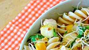 ensalada de pasta con atun