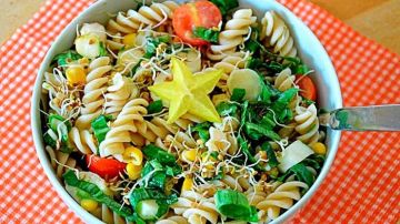 ensalada de pasta con atun