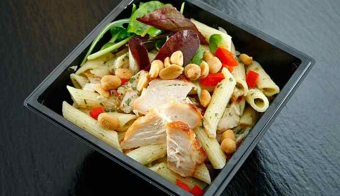 ensalada de pasta con pollo