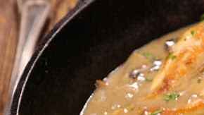 pollo con champiñones