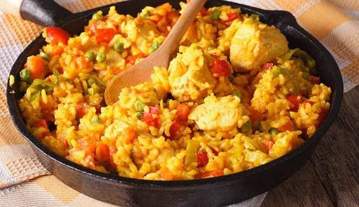 paella de pollo
