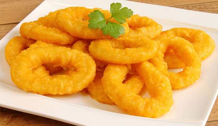 Calamares a la romana rebozados en harina