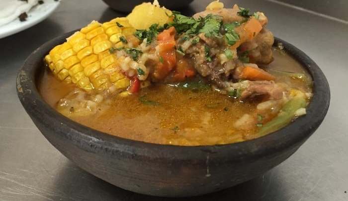mole de olla mexicano