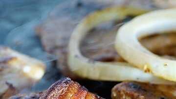 poc chuc con cebolla blanca