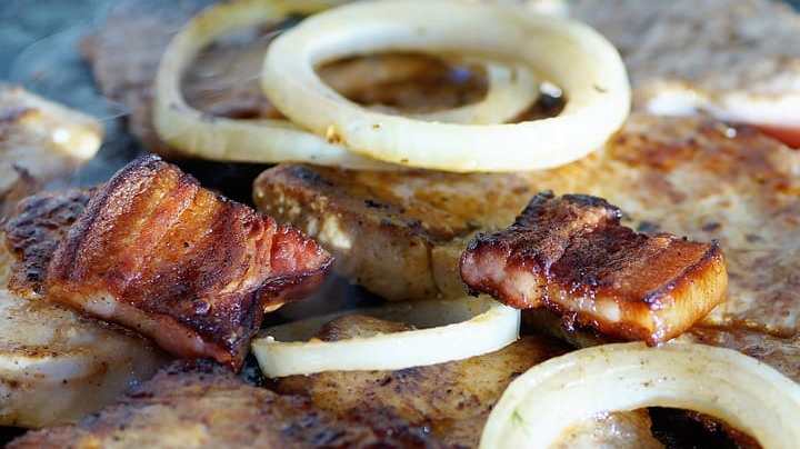 poc chuc con cebolla blanca