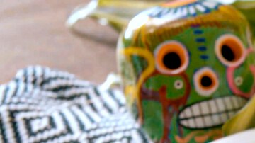 Photo © 2019 The Grosby Group

Pan de Muertos