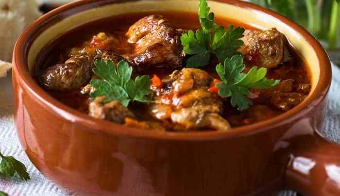cazuela de costillas en salsa
