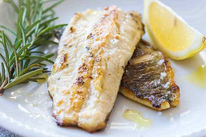 plato con merluza a la plancha