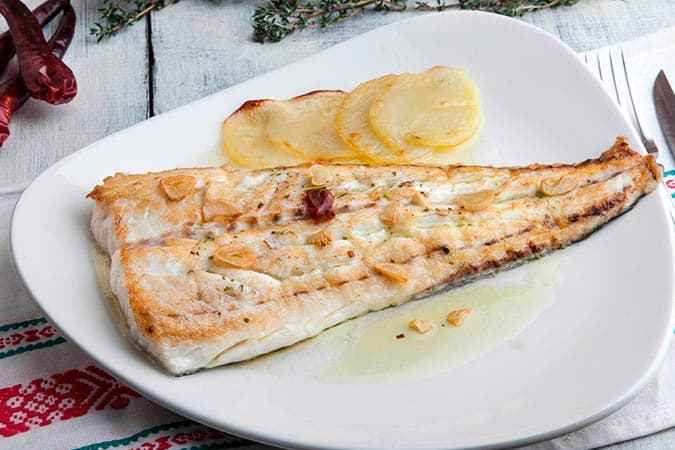 plato con merluza al horno